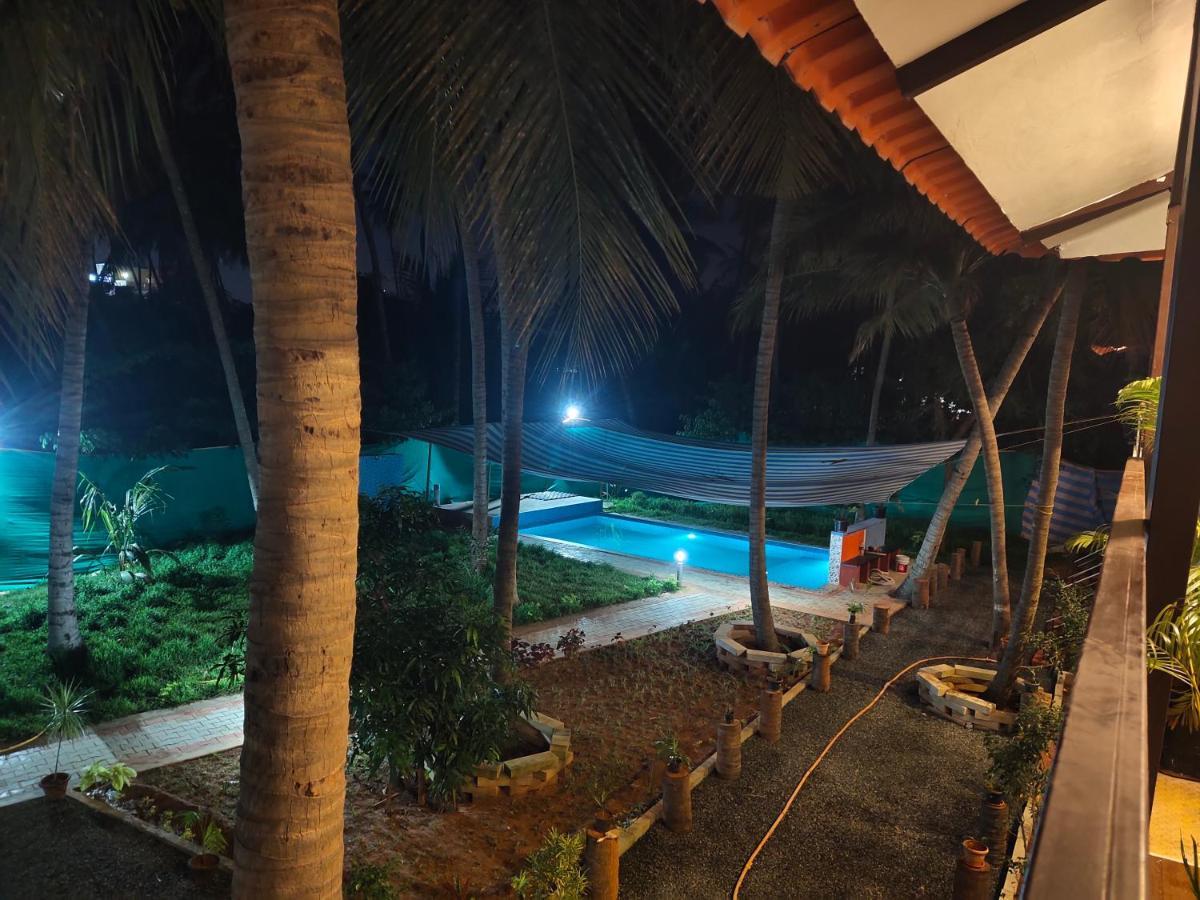 Pv Cottages - Serenity Beach ポンディシェリ エクステリア 写真
