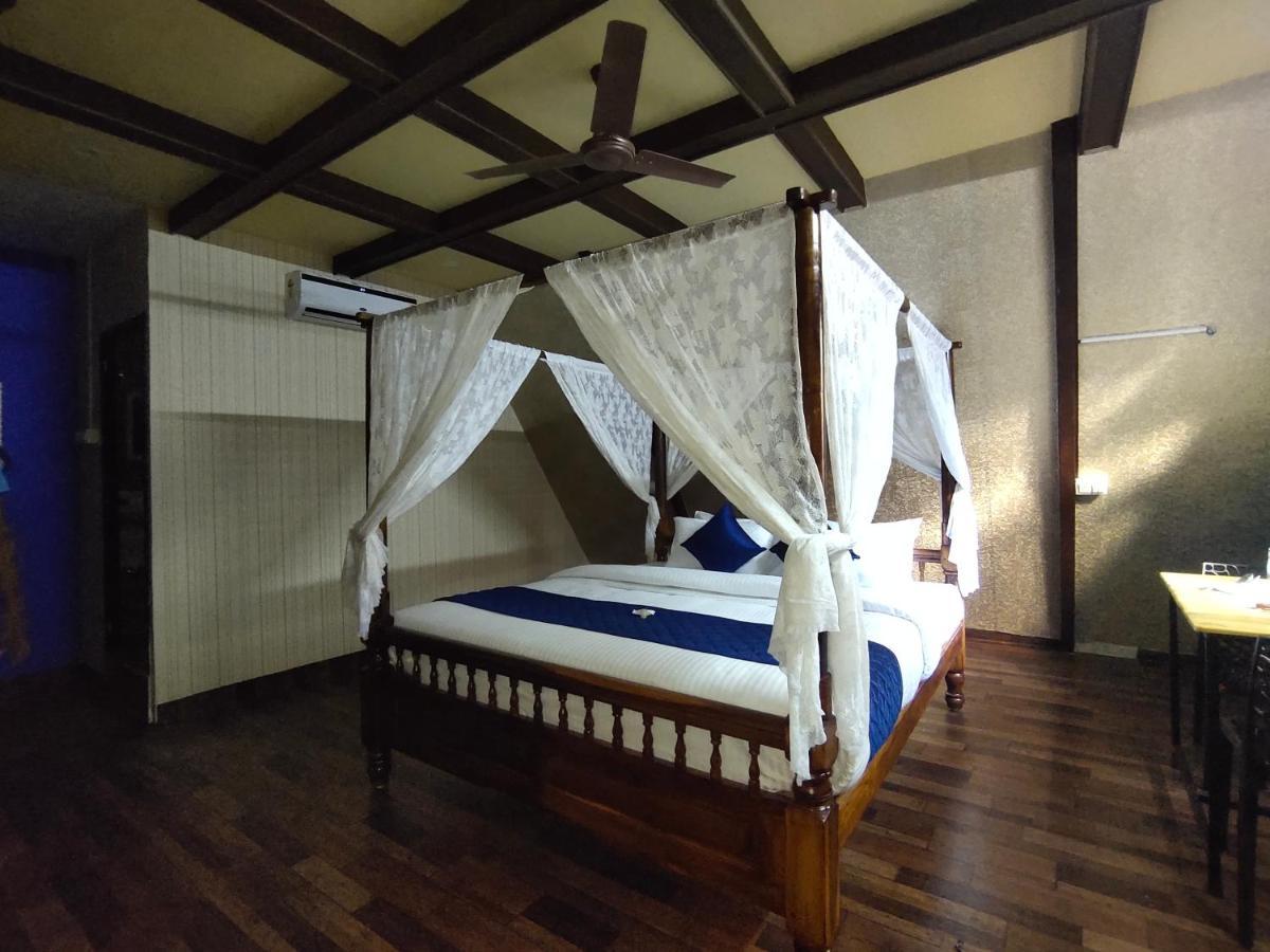 Pv Cottages - Serenity Beach ポンディシェリ エクステリア 写真