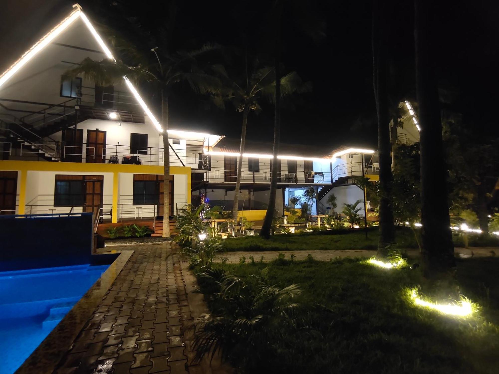 Pv Cottages - Serenity Beach ポンディシェリ エクステリア 写真