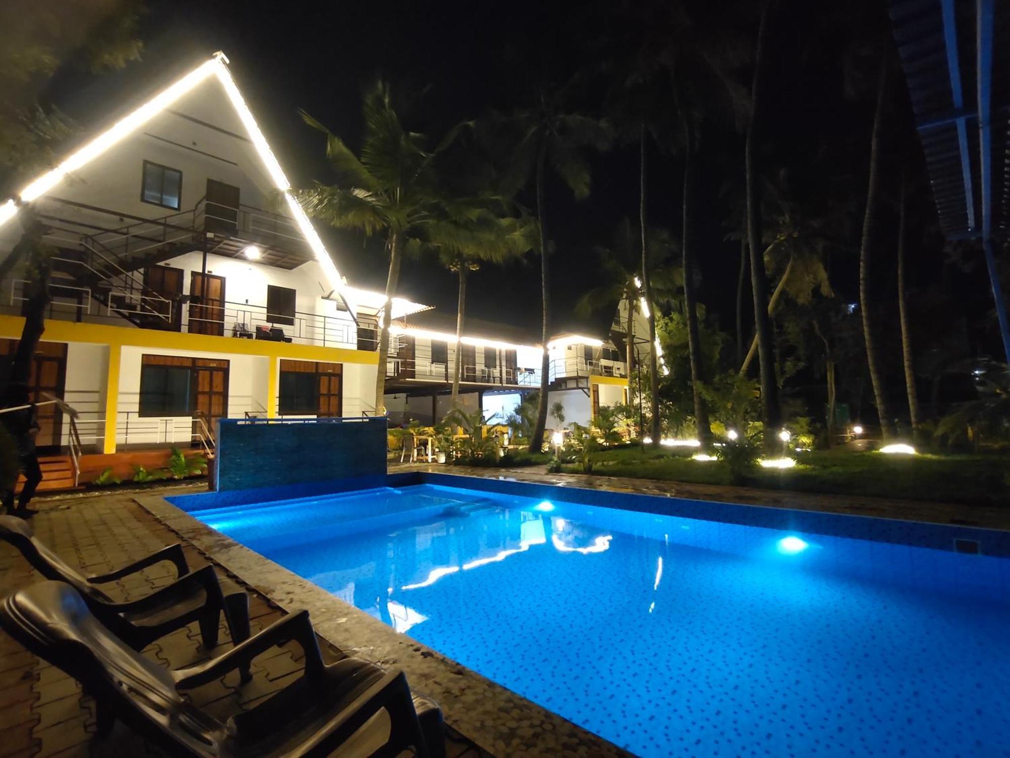 Pv Cottages - Serenity Beach ポンディシェリ エクステリア 写真