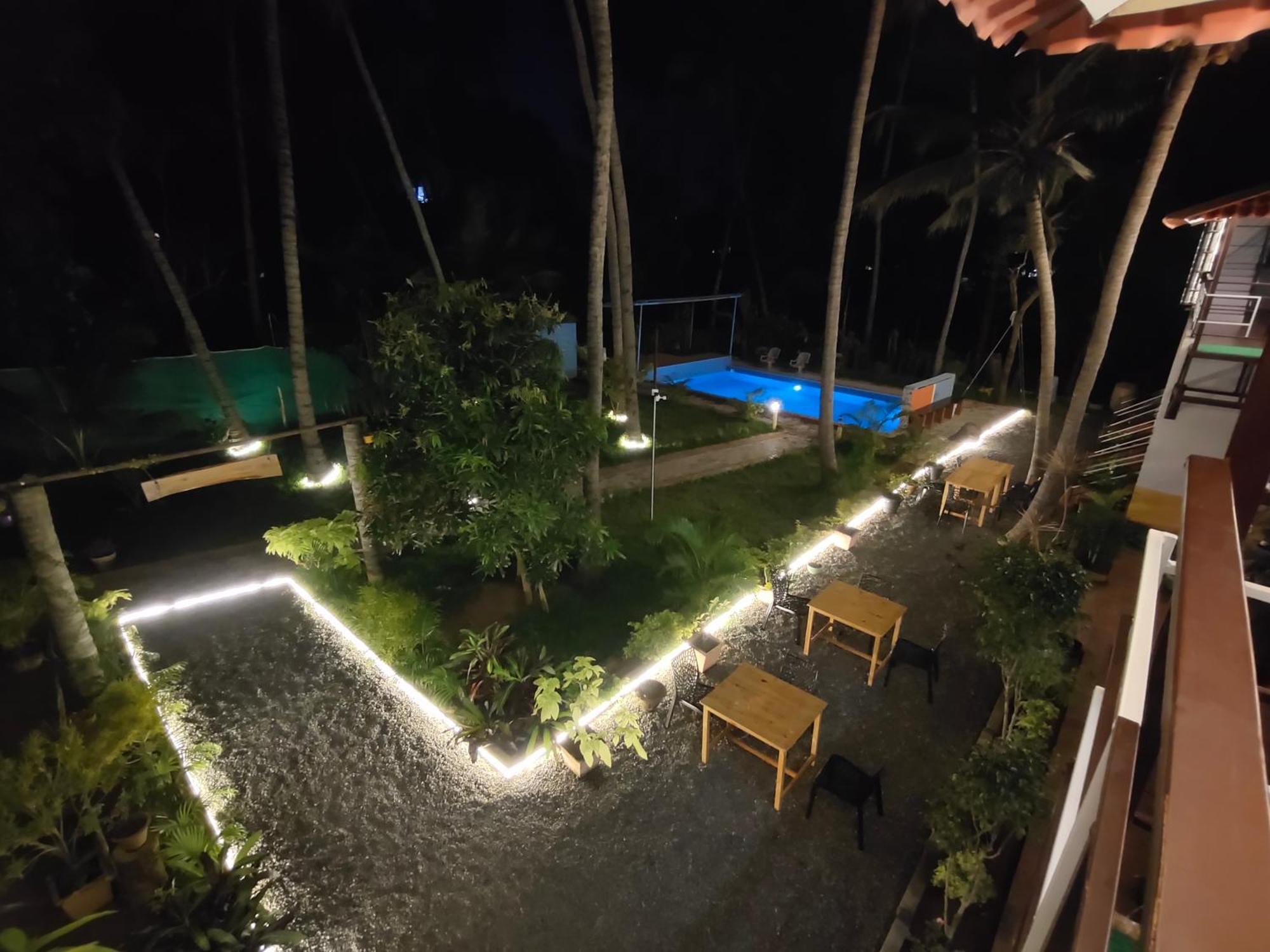 Pv Cottages - Serenity Beach ポンディシェリ エクステリア 写真